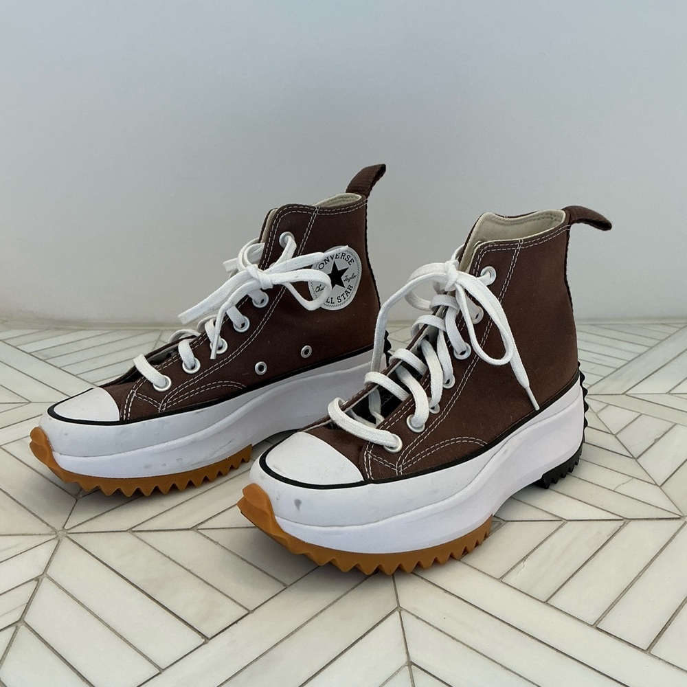 Converse Run Star Hike Hi Squirrel Friend Size 6.5 Women, Brown and White
